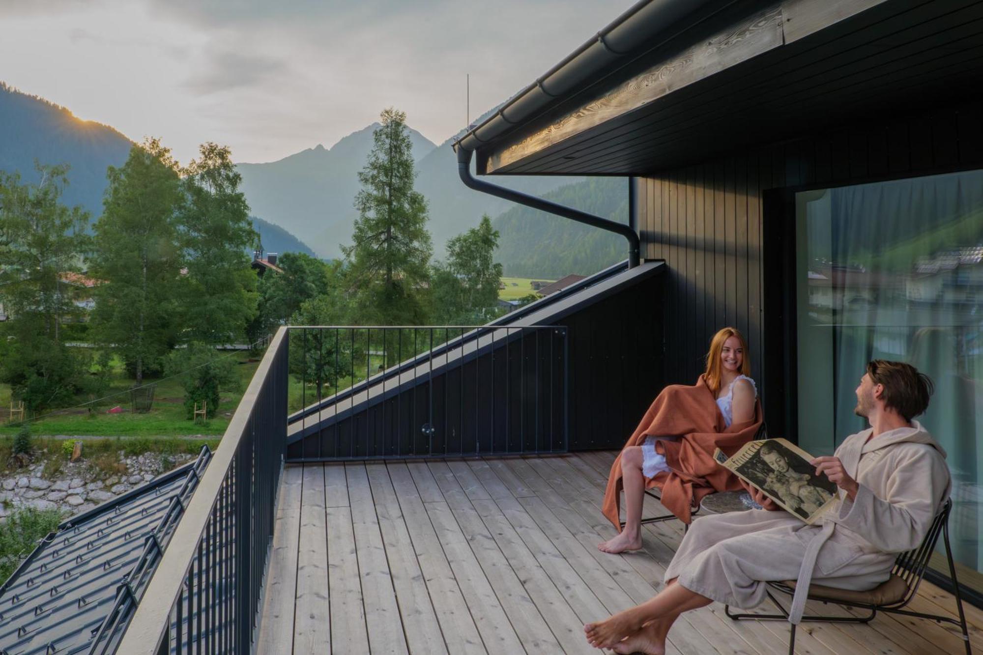 Posthotel Lechtal, Arlberg Холцгау Екстериор снимка
