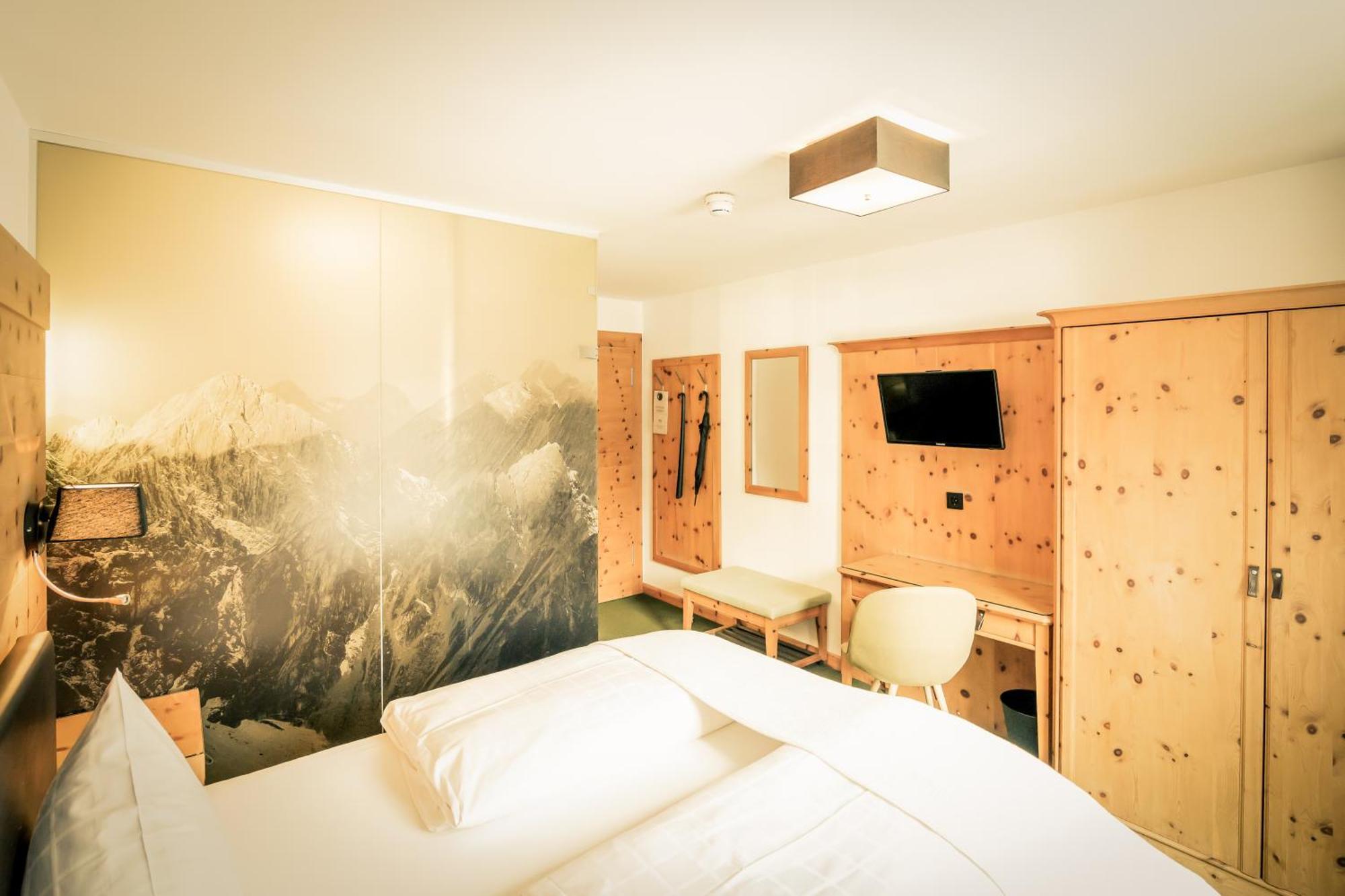 Posthotel Lechtal, Arlberg Холцгау Екстериор снимка