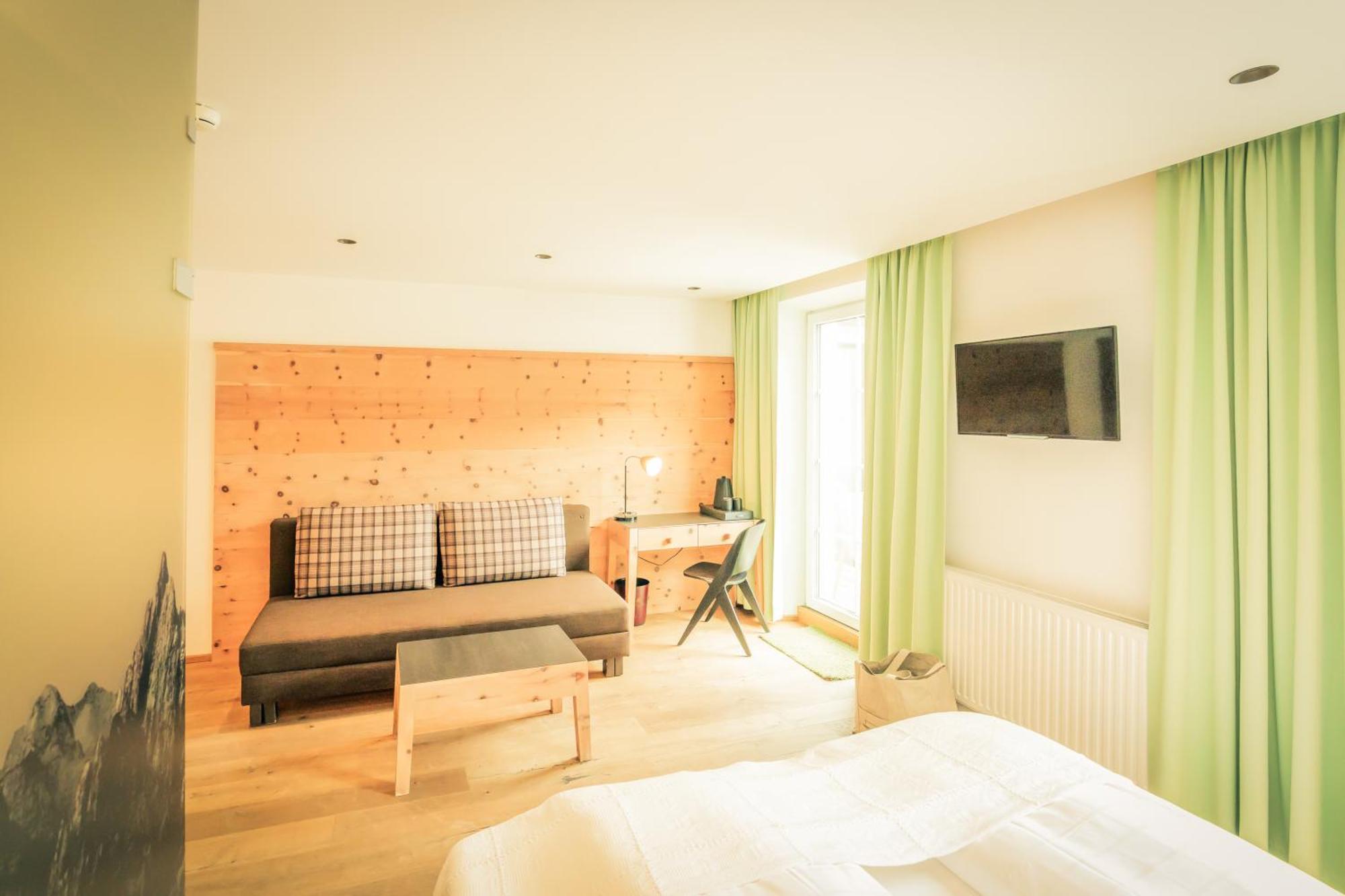 Posthotel Lechtal, Arlberg Холцгау Екстериор снимка
