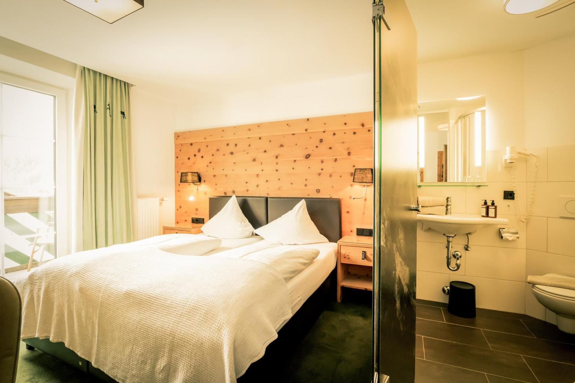 Posthotel Lechtal, Arlberg Холцгау Екстериор снимка