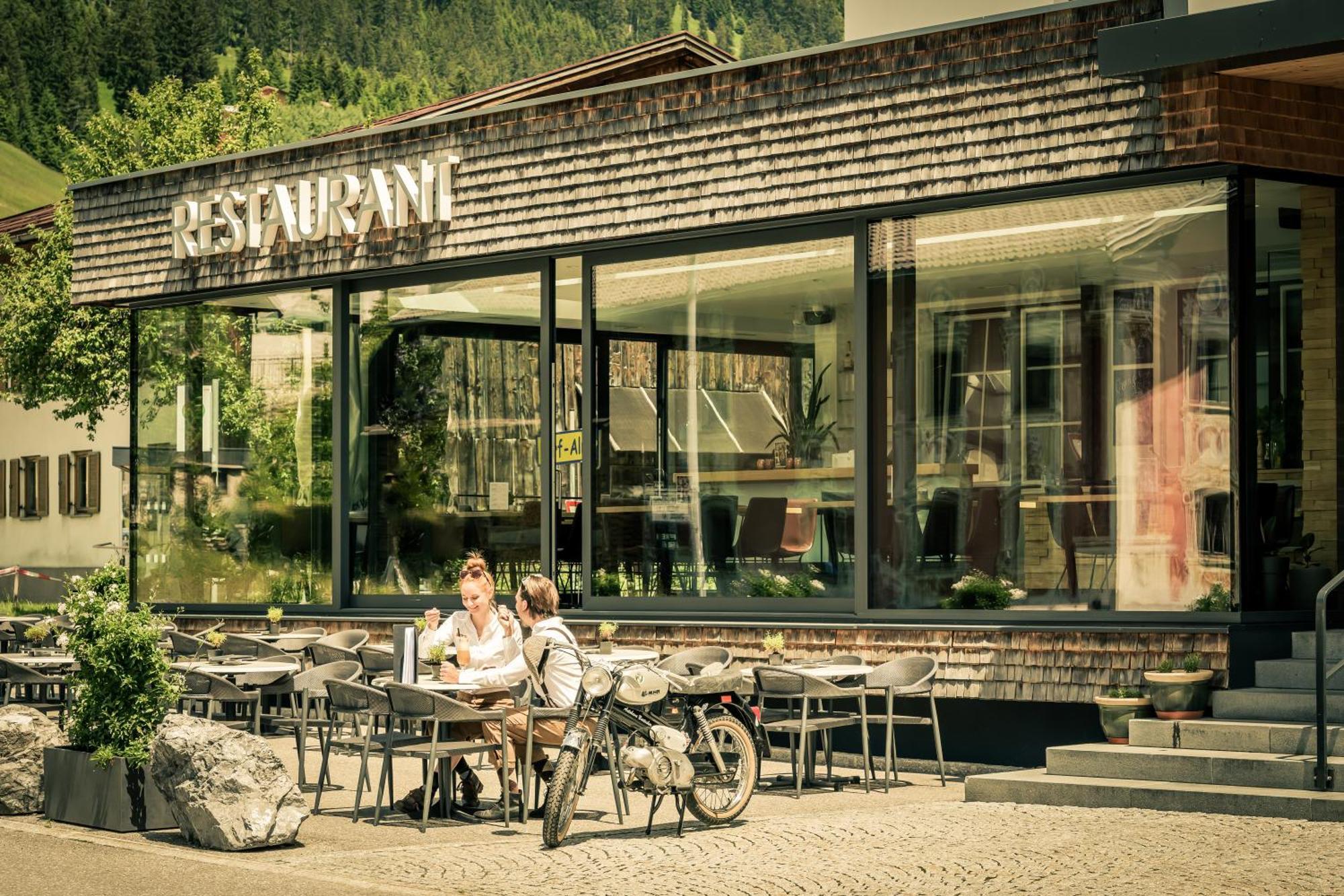 Posthotel Lechtal, Arlberg Холцгау Екстериор снимка